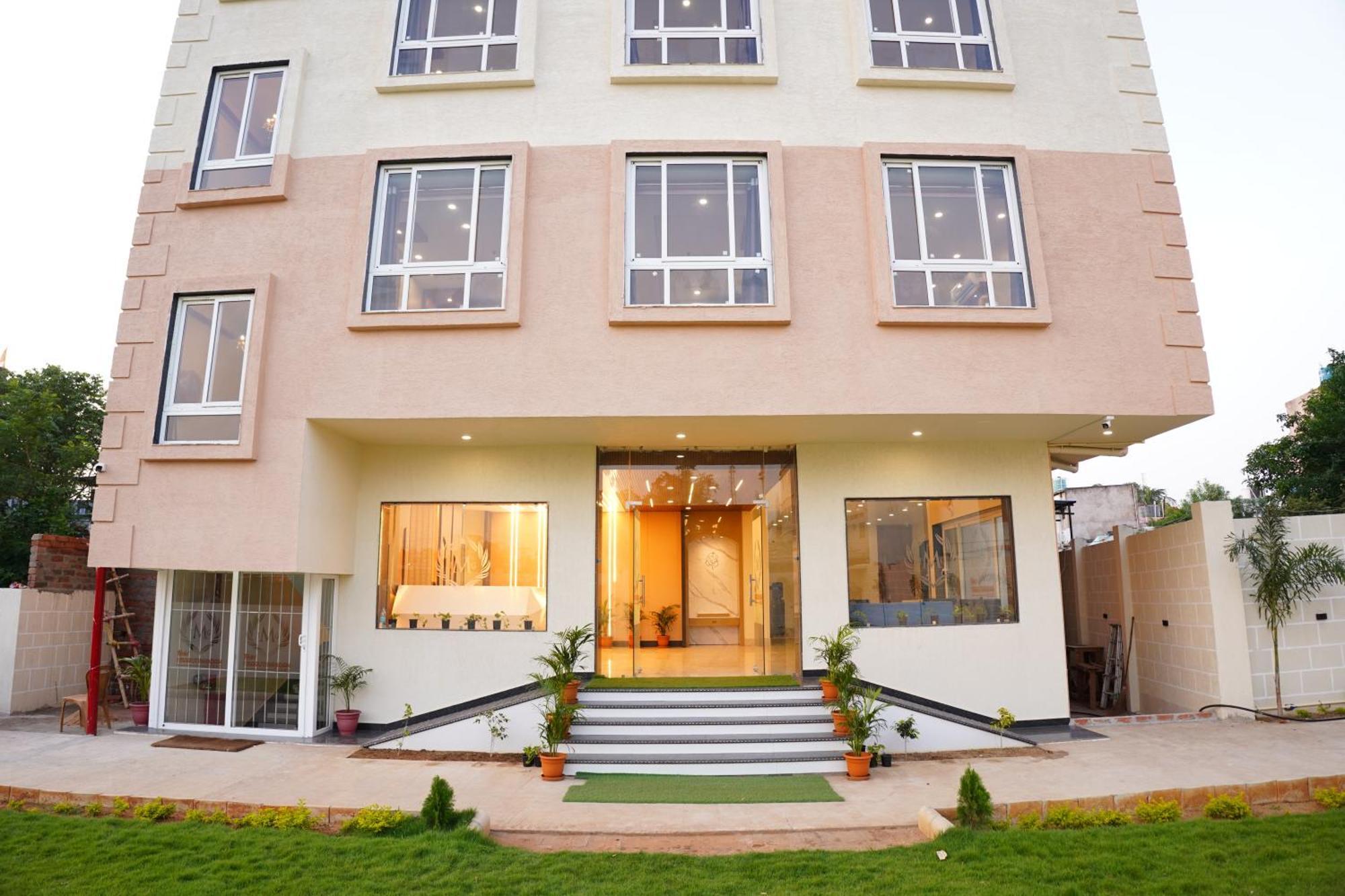 The Marutinandan Grand Hotel Deoghar Ngoại thất bức ảnh