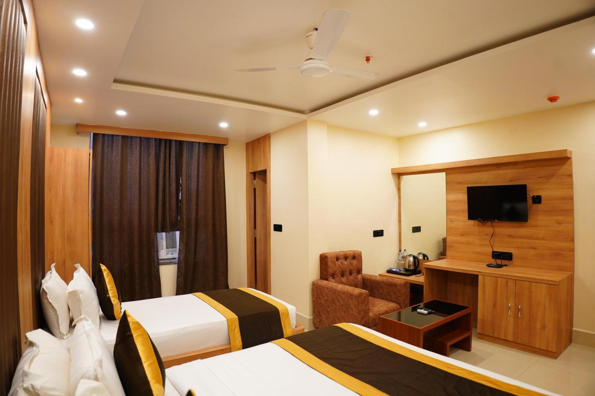The Marutinandan Grand Hotel Deoghar Ngoại thất bức ảnh
