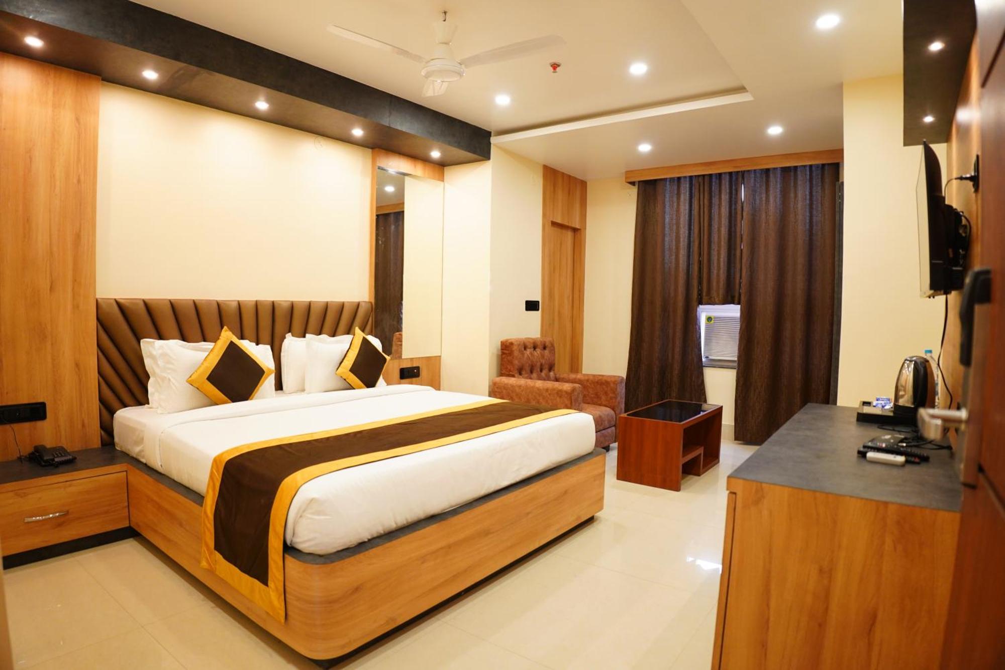 The Marutinandan Grand Hotel Deoghar Ngoại thất bức ảnh